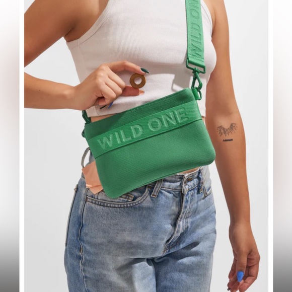 Wild One Dog Treat Pouch Spruce - Picture 3 of 10